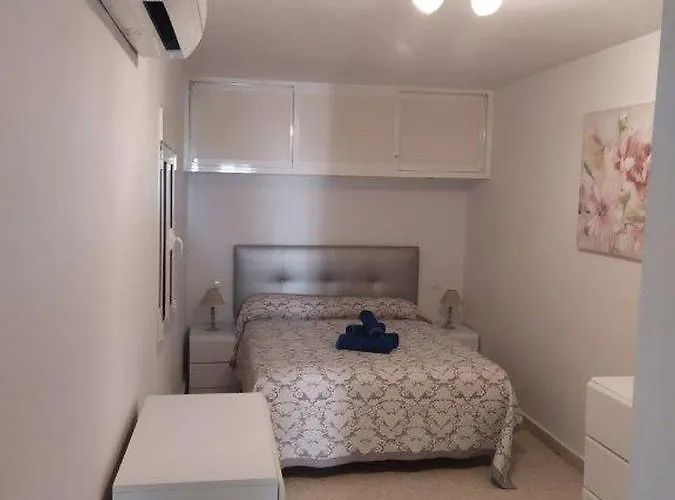 Tuhillo 1i Menyber * Nerja